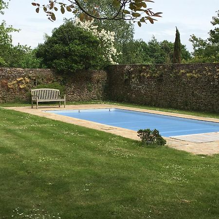 Manoir Des Bords De Rance Bed and Breakfast Plouër-sur-Rance Εξωτερικό φωτογραφία