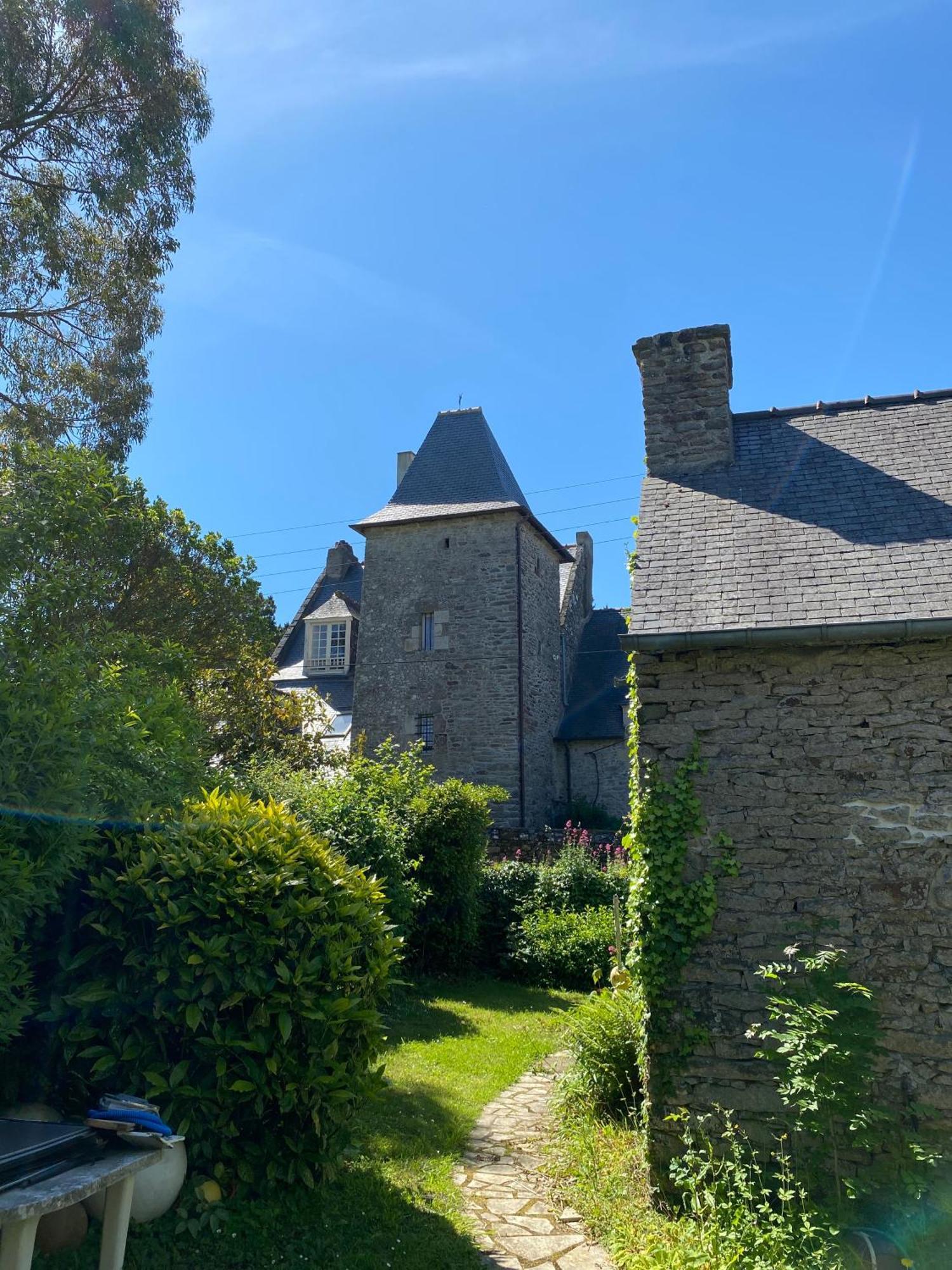 Manoir Des Bords De Rance Bed and Breakfast Plouër-sur-Rance Εξωτερικό φωτογραφία